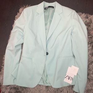 ZARA BLAZER IN MINT GREEN SIZE 8 US WITH TAGS 🧥
